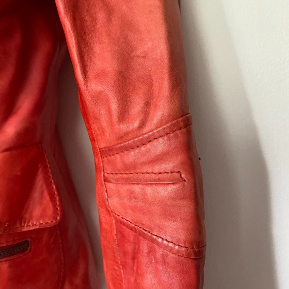 Vintage Red Leather Bomber Jacket | Danier Distressed Women's Motorcycle Jacket - Picture 5 of 10